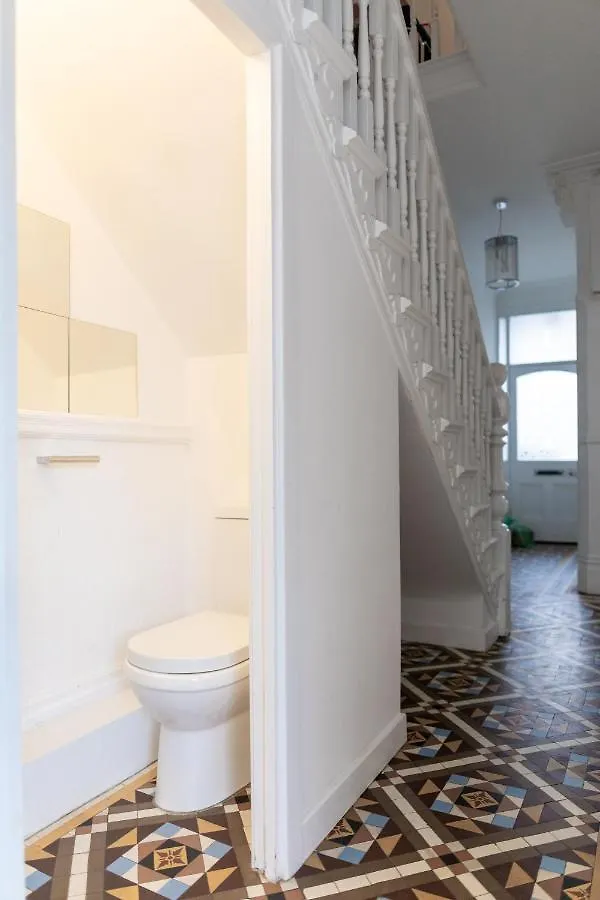 Holiday home Luxury Boutique 5 Bedroom House In Cardiff United Kingdom