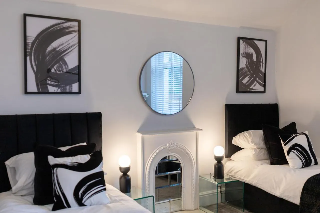 Holiday home Luxury Boutique 5 Bedroom House In Cardiff United Kingdom