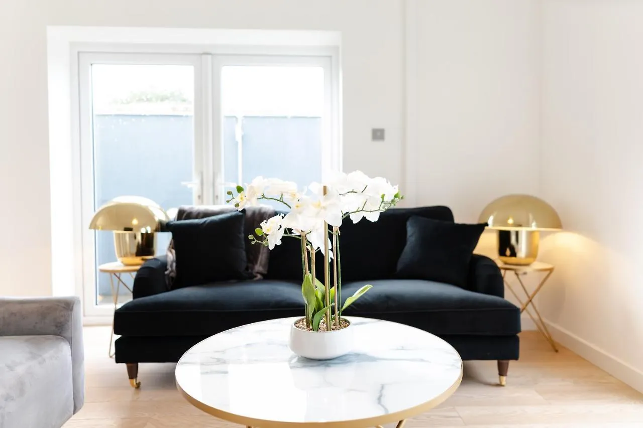 بيت للعطل Luxury Boutique 5 Bedroom House In كارديف